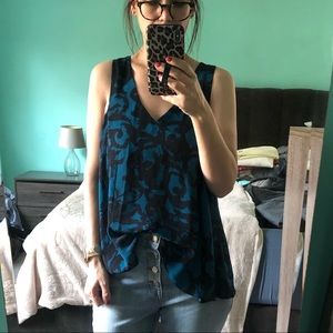 Eight Sixty Teal Blue Black Abstract Print V Neck Sleeveless Tank‎ Top Women's M